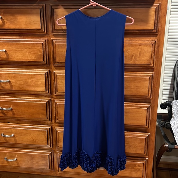 Cute summer dress with a really fun bottom - Picture 6 of 15